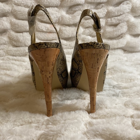 Bebe snake skin sling back peep toe heel - Picture 3 of 4